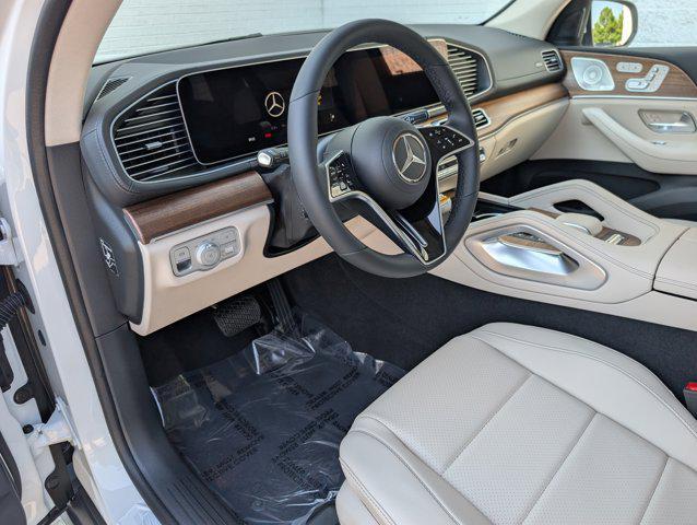 new 2025 Mercedes-Benz GLS 450 car, priced at $91,800