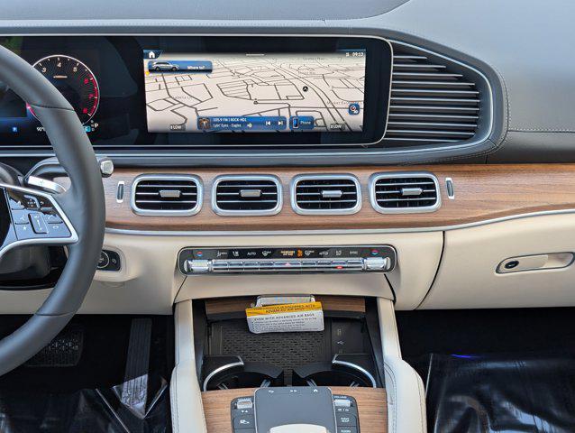 new 2025 Mercedes-Benz GLS 450 car, priced at $91,800