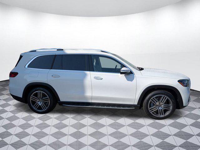 new 2025 Mercedes-Benz GLS 450 car, priced at $91,800