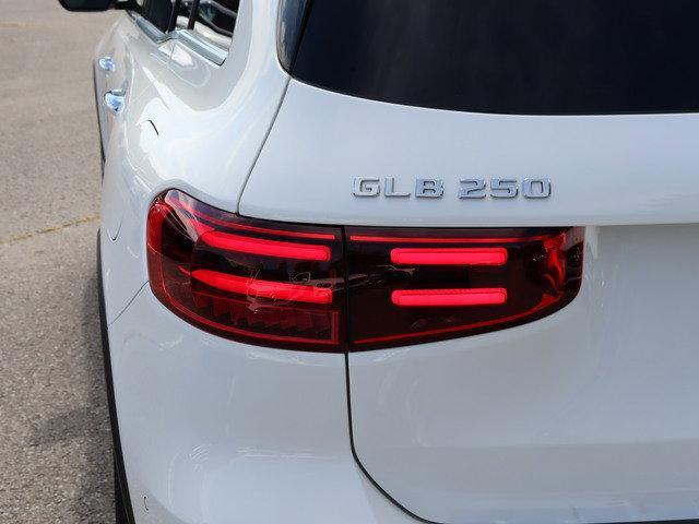 new 2025 Mercedes-Benz GLB 250 car, priced at $48,185