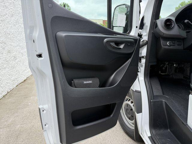 new 2025 Mercedes-Benz Sprinter 2500 car, priced at $59,813