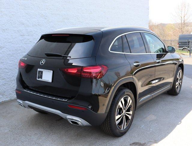 new 2024 Mercedes-Benz GLA 250 car, priced at $45,000