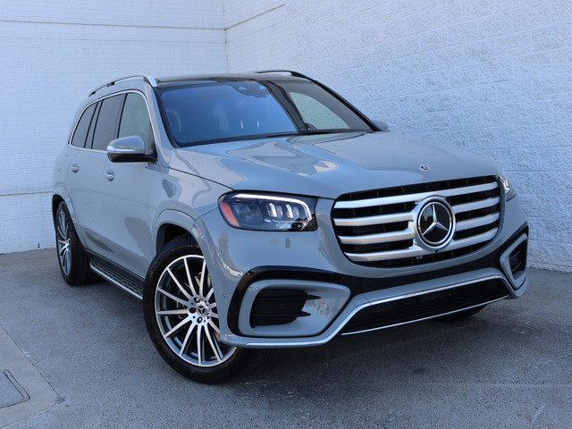 new 2025 Mercedes-Benz GLS 450 car, priced at $101,275