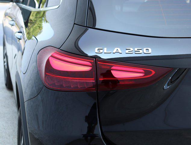new 2025 Mercedes-Benz GLA 250 car, priced at $46,425