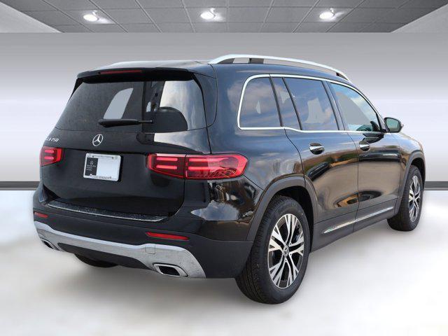 new 2024 Mercedes-Benz GLB 250 car, priced at $45,995