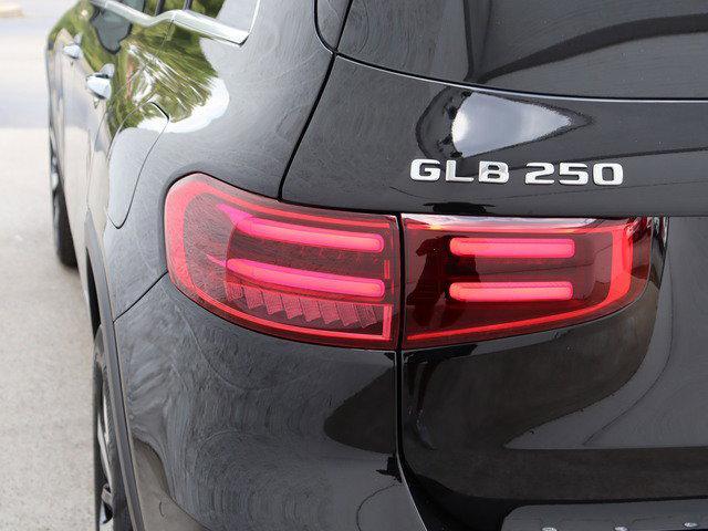 new 2025 Mercedes-Benz GLB 250 car, priced at $50,545