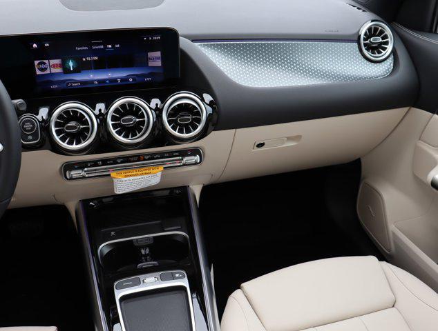 new 2025 Mercedes-Benz GLA 250 car, priced at $48,975