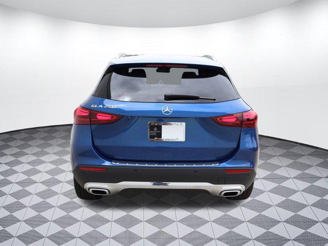 new 2025 Mercedes-Benz GLA 250 car, priced at $48,975