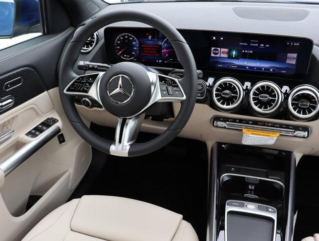 new 2025 Mercedes-Benz GLA 250 car, priced at $48,975