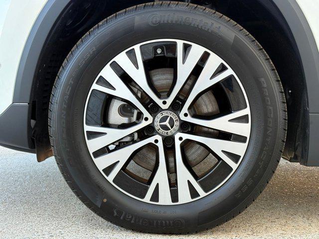 new 2025 Mercedes-Benz GLA 250 car, priced at $44,345