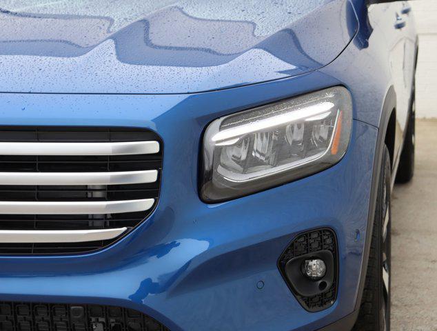 new 2024 Mercedes-Benz GLB 250 car, priced at $51,190
