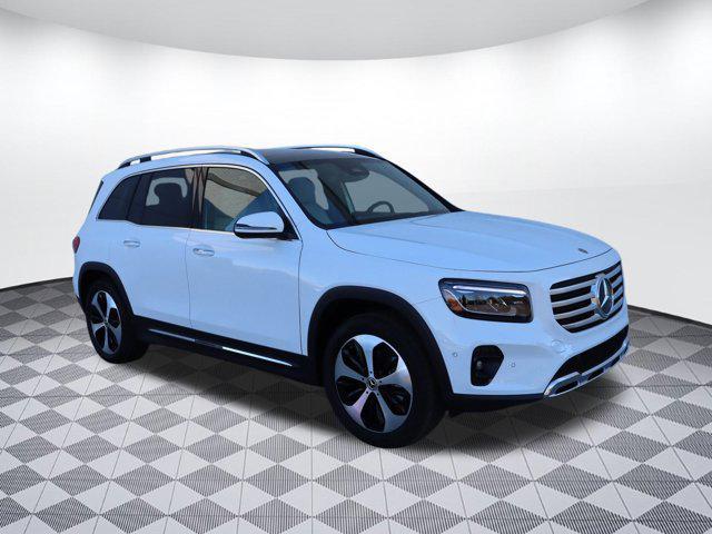used 2025 Mercedes-Benz GLB 250 car, priced at $47,083