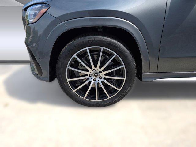 new 2026 Mercedes-Benz GLS 450 car, priced at $106,355