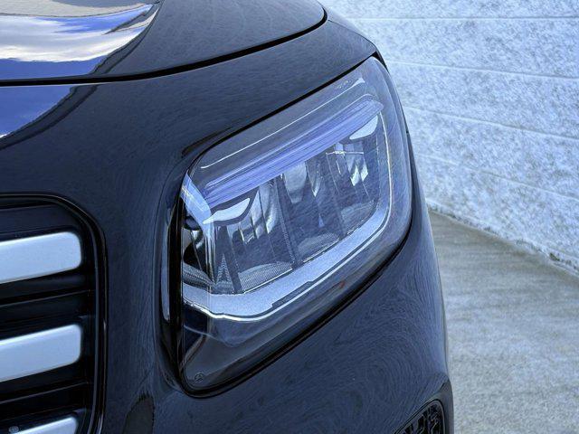 new 2025 Mercedes-Benz GLB 250 car, priced at $47,520
