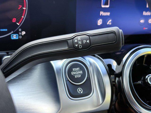 new 2025 Mercedes-Benz GLB 250 car, priced at $47,520