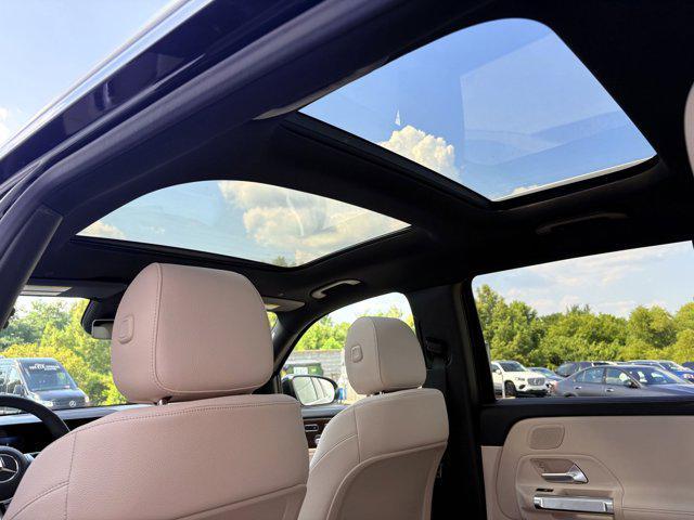 new 2025 Mercedes-Benz GLB 250 car, priced at $47,520