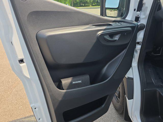 new 2025 Mercedes-Benz Sprinter 2500 car, priced at $55,298