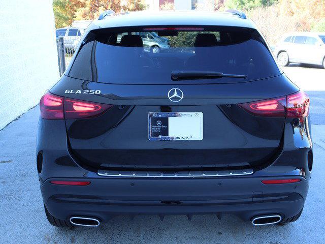 new 2025 Mercedes-Benz GLA 250 car, priced at $52,625