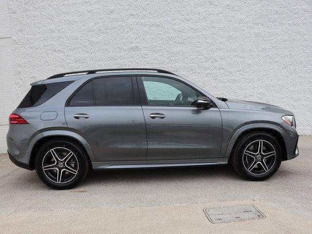 new 2025 Mercedes-Benz GLE 450 car, priced at $82,140