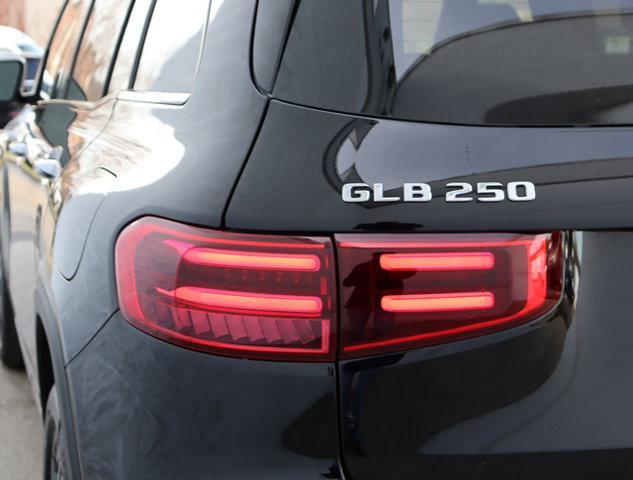 new 2024 Mercedes-Benz GLB 250 car, priced at $49,100