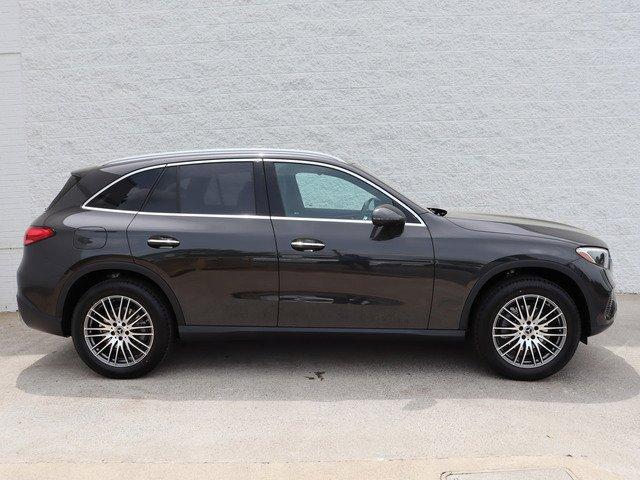 new 2024 Mercedes-Benz GLC 300 car, priced at $55,560