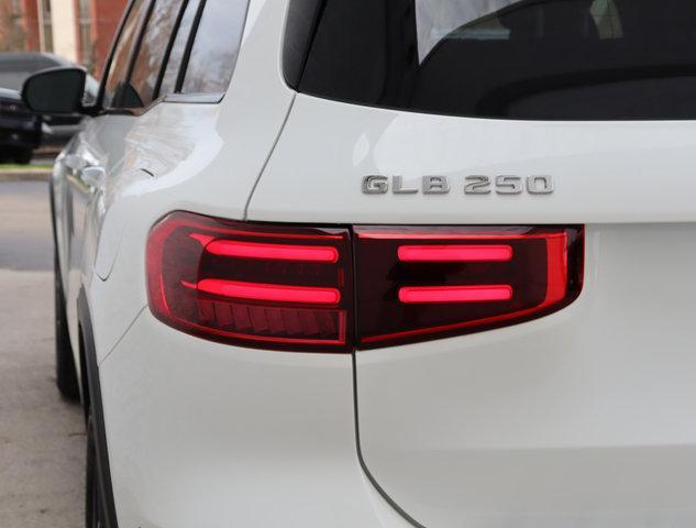 new 2024 Mercedes-Benz GLB 250 car, priced at $52,625