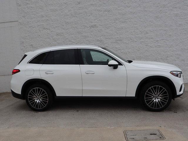 new 2025 Mercedes-Benz GLC 300 car, priced at $61,390