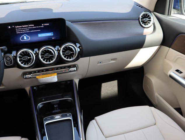 used 2025 Mercedes-Benz GLA 250 car, priced at $43,992