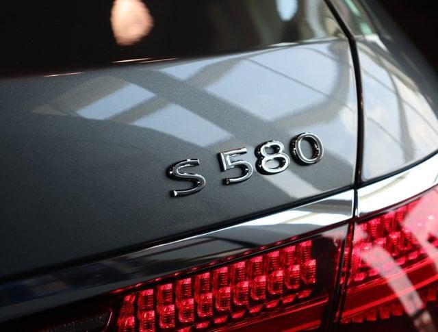 new 2024 Mercedes-Benz Maybach S 580 car, priced at $225,550