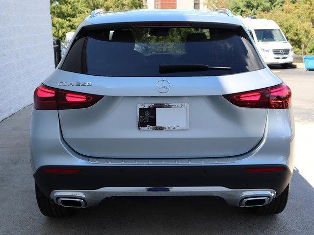 new 2025 Mercedes-Benz GLA 250 car, priced at $48,975