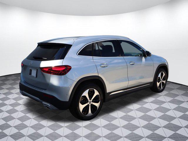 new 2025 Mercedes-Benz GLA 250 car, priced at $48,975