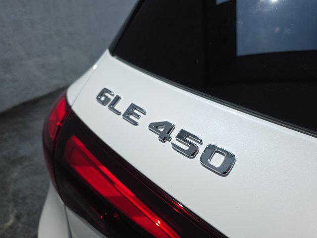 new 2025 Mercedes-Benz GLE 450 car, priced at $84,530
