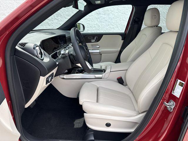 new 2025 Mercedes-Benz GLB 250 car, priced at $52,930