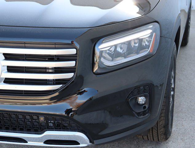 new 2024 Mercedes-Benz GLB 250 car, priced at $51,215