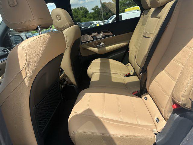 new 2025 Mercedes-Benz GLE 450 car, priced at $91,995