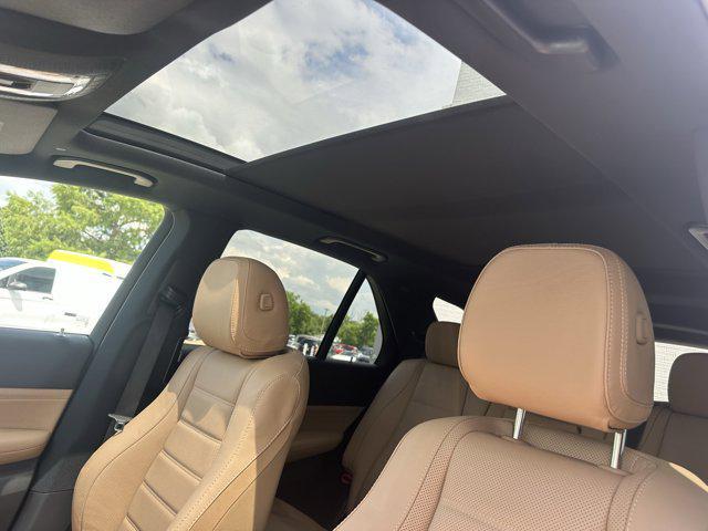 new 2025 Mercedes-Benz GLE 450 car, priced at $91,995