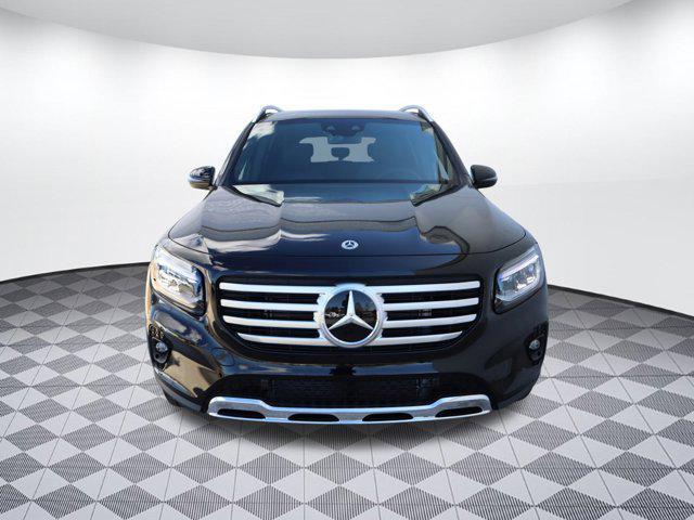 new 2024 Mercedes-Benz GLB 250 car, priced at $51,215