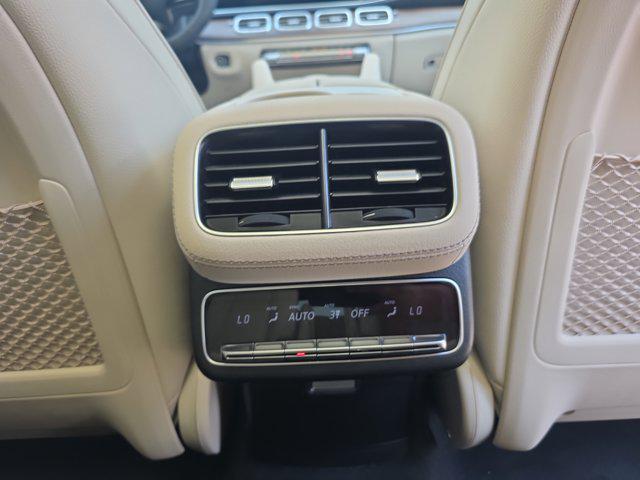 new 2025 Mercedes-Benz GLS 450 car, priced at $96,585