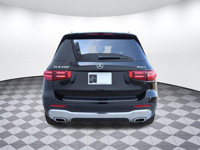 new 2024 Mercedes-Benz GLB 250 car, priced at $51,325