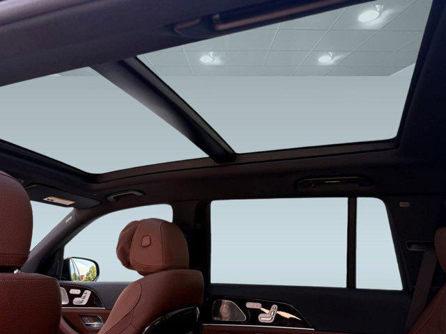 new 2026 Mercedes-Benz GLS 450 car