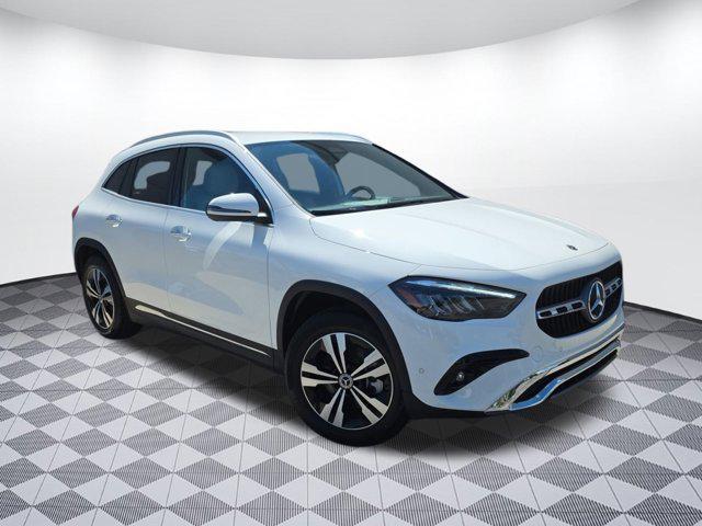new 2025 Mercedes-Benz GLA 250 car, priced at $44,345