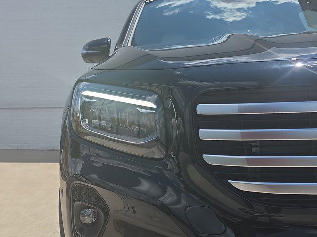 new 2025 Mercedes-Benz GLB 250 car, priced at $49,580