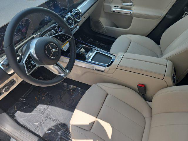 new 2025 Mercedes-Benz GLB 250 car, priced at $49,580