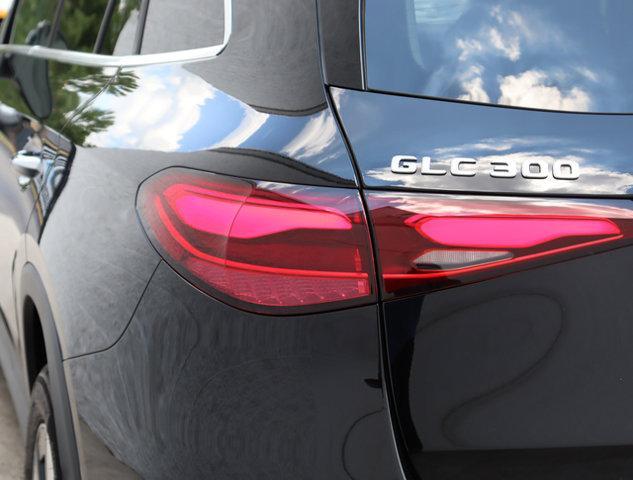 new 2024 Mercedes-Benz GLC 300 car, priced at $56,180