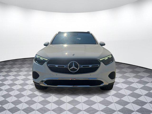new 2025 Mercedes-Benz GLC 300 car, priced at $65,180