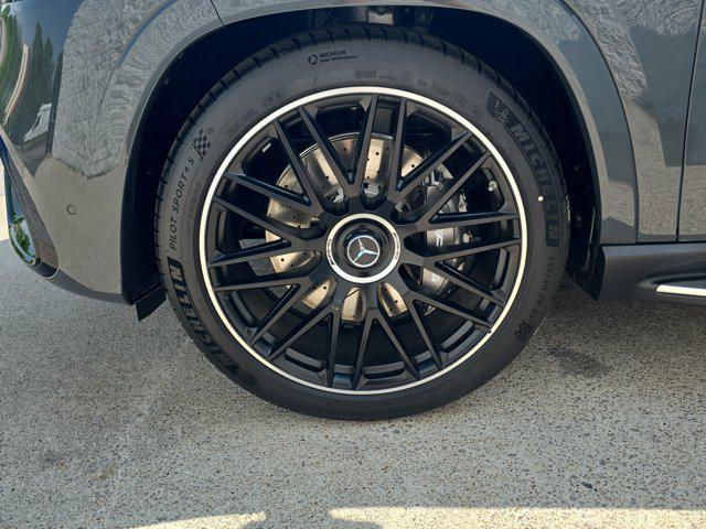new 2025 Mercedes-Benz AMG GLS 63 car, priced at $169,095