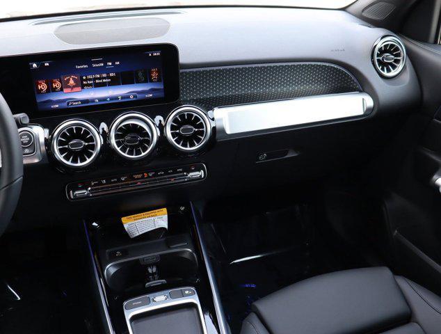new 2024 Mercedes-Benz GLB 250 car, priced at $46,900