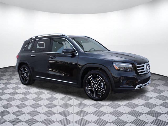 new 2024 Mercedes-Benz GLB 250 car, priced at $46,900