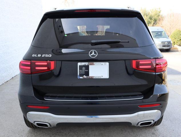 new 2024 Mercedes-Benz GLB 250 car, priced at $46,900