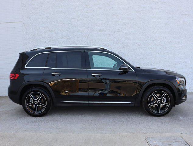 new 2024 Mercedes-Benz GLB 250 car, priced at $46,900